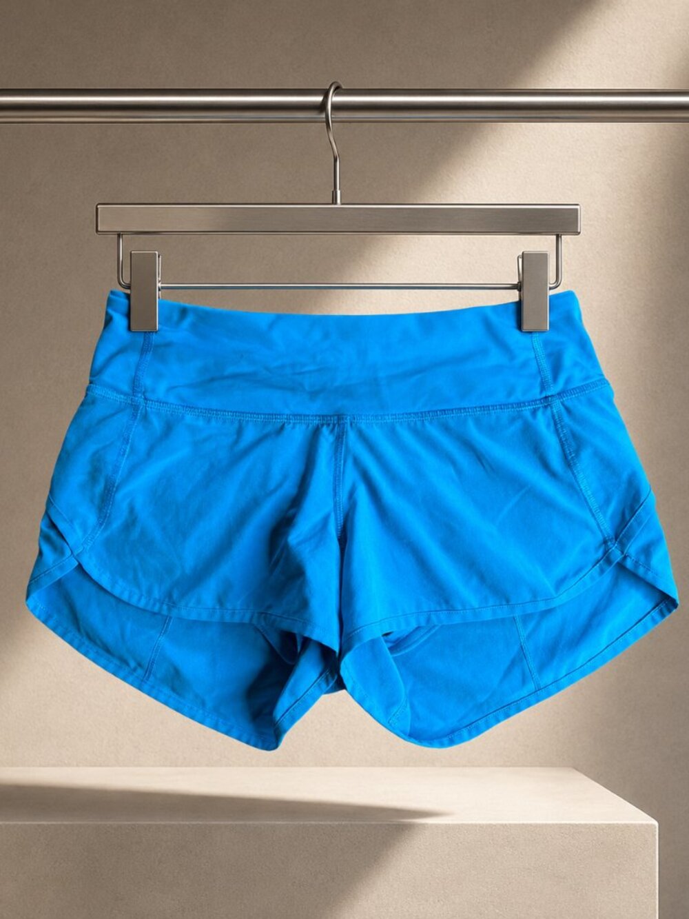 Lululemon Speed Up Shorts Womens Size 2 Cerulean Blue Lined 2.5" Running Zip Pkt